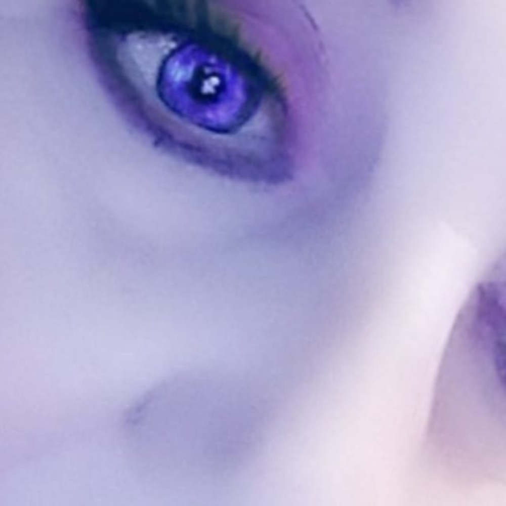 Meet your Posher, Nika